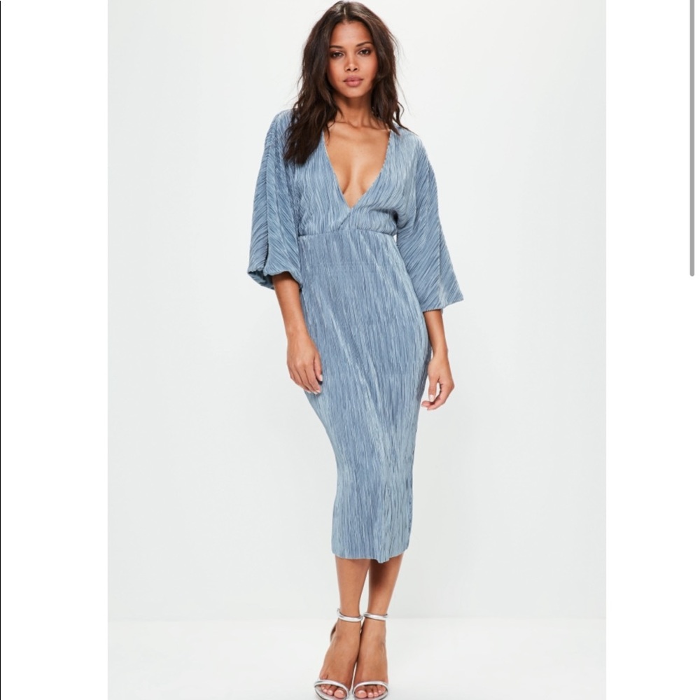 Missguided Blue Flared Pleated Plunge Midi Dress